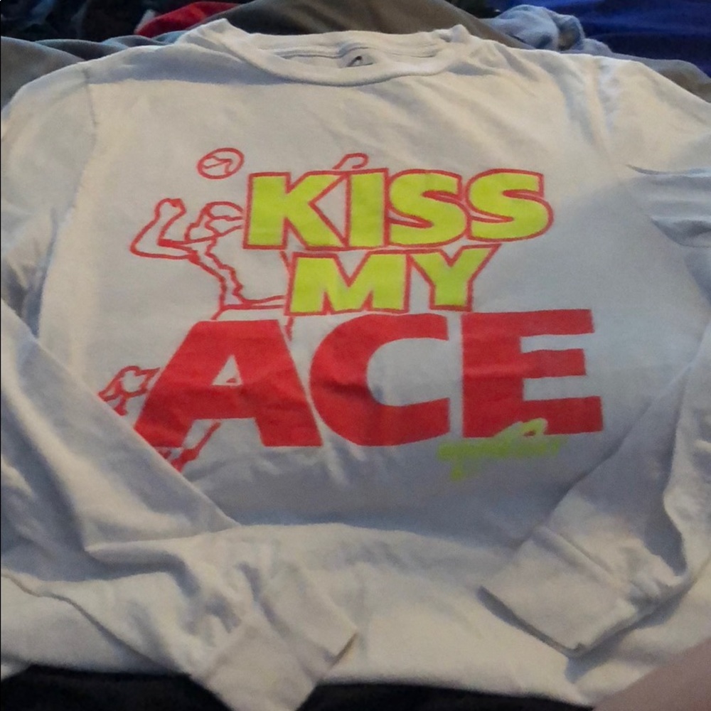 Long sleeve t shirt